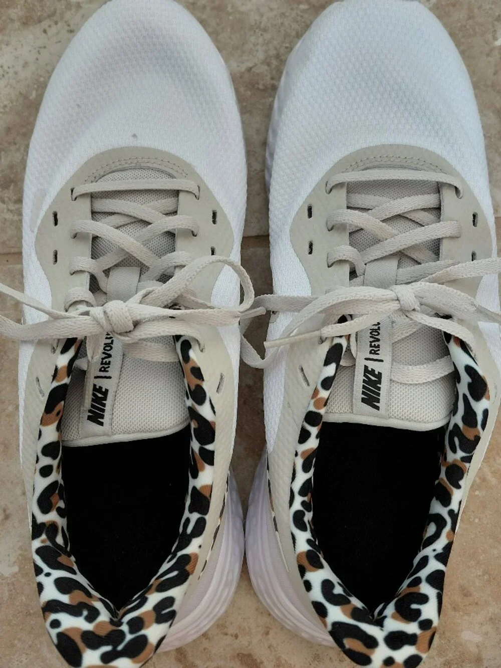 Nike Revolution Cheetah Detailed Running Shoe